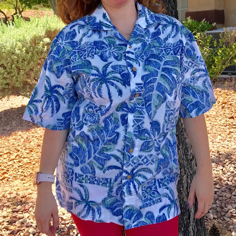 Batck Bay Floral Hawaiian Button Down T-Shirt - Picture 1 of 5